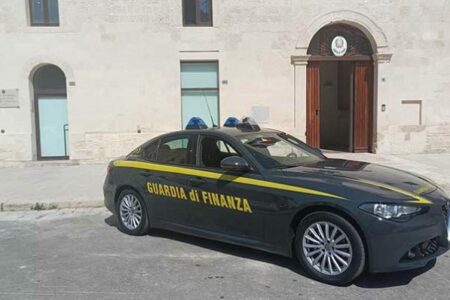 Maxi truffa nel Salento con falsi braccianti per ottenere indennità, 54 denunciati