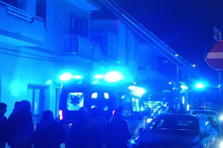 Nardò, incendio in via Bellini: caldaia a gas in fiamme