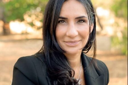 NARDÒ MERITA DI PIÙ: ANTONELLA VERGARI SCENDE IN CAMPO PER LA CITTÀ